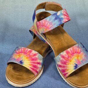 BOBS from Skechers “Desert Kiss” Golden Flower Sandals Size 10W